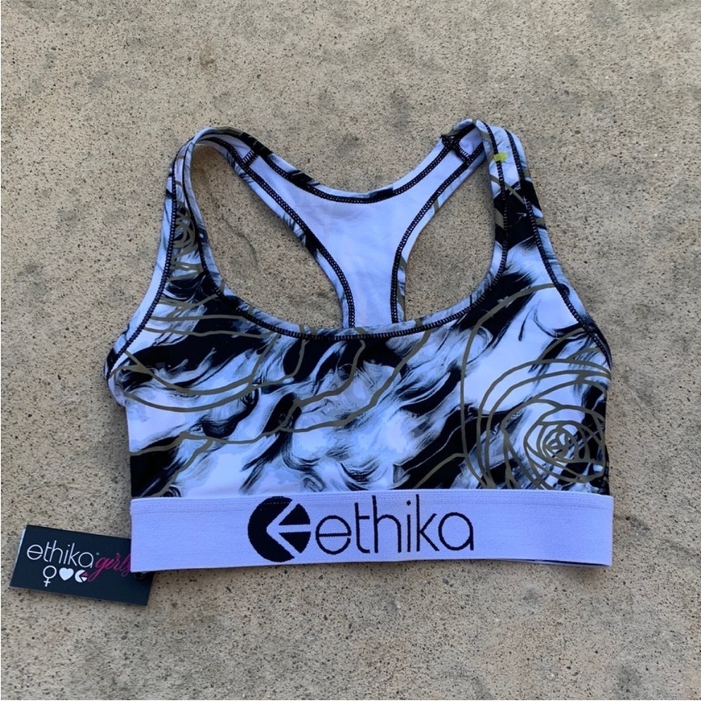ethika Girls Marble Design Sports Bra Size M
NWT